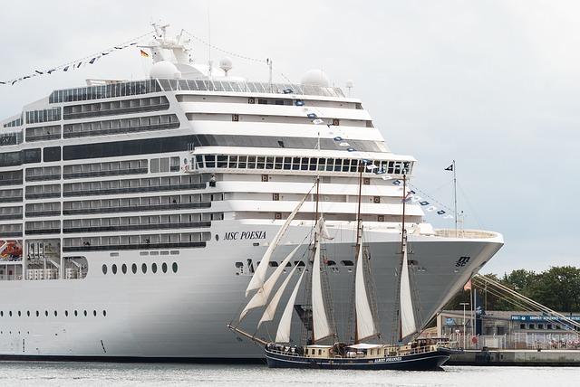 travel insurance for cruise passengers and itinerary changes