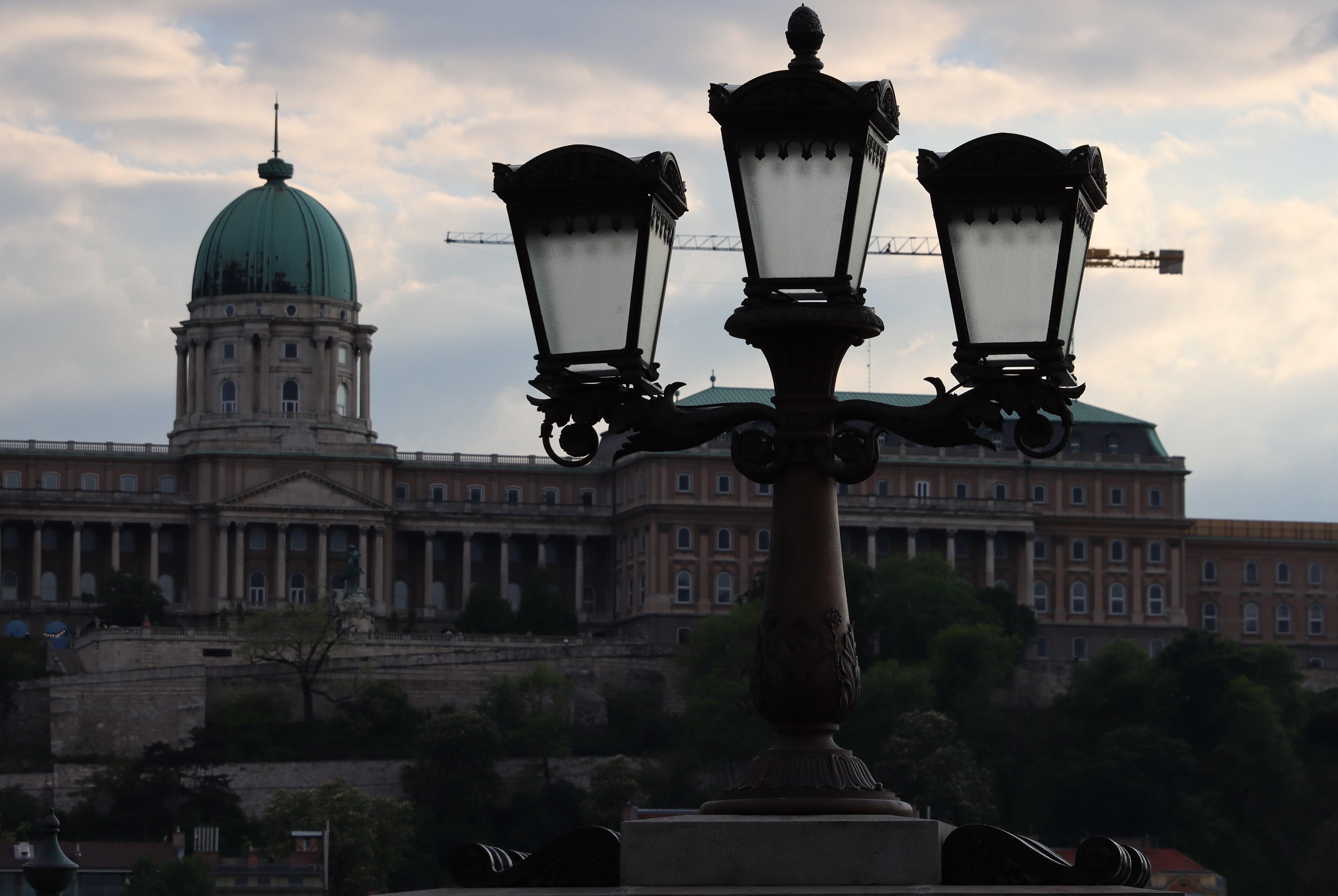 Timing is Everything: When to Book for the Best Rates